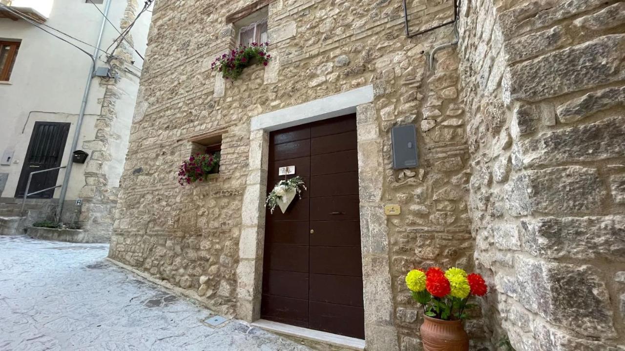 Casa Vacanze Margiu Pater Domus Goriano Sicoli Экстерьер фото